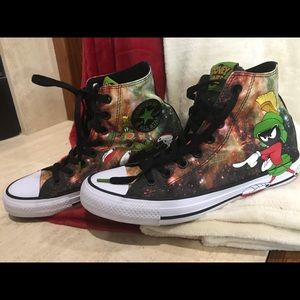 Converse Retro Marvin Martian kicks